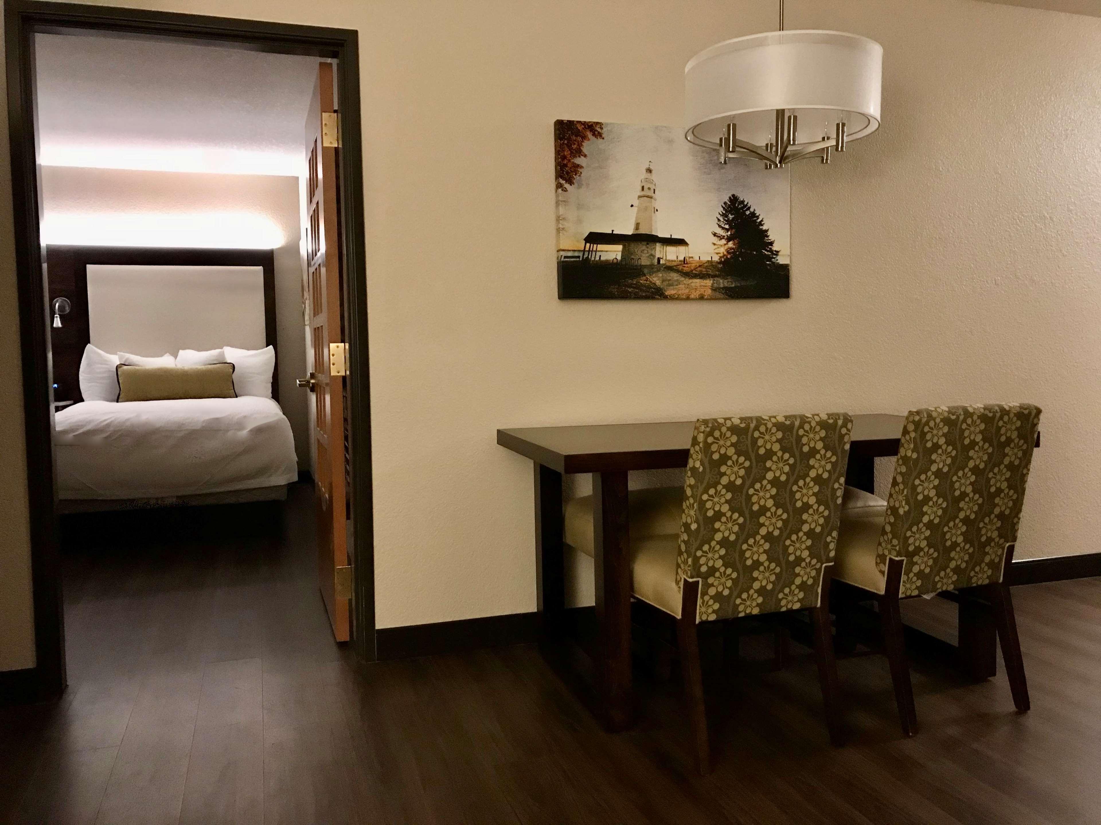 Best Western Premier Bridgewood Hotel Resort Neenah Exterior foto