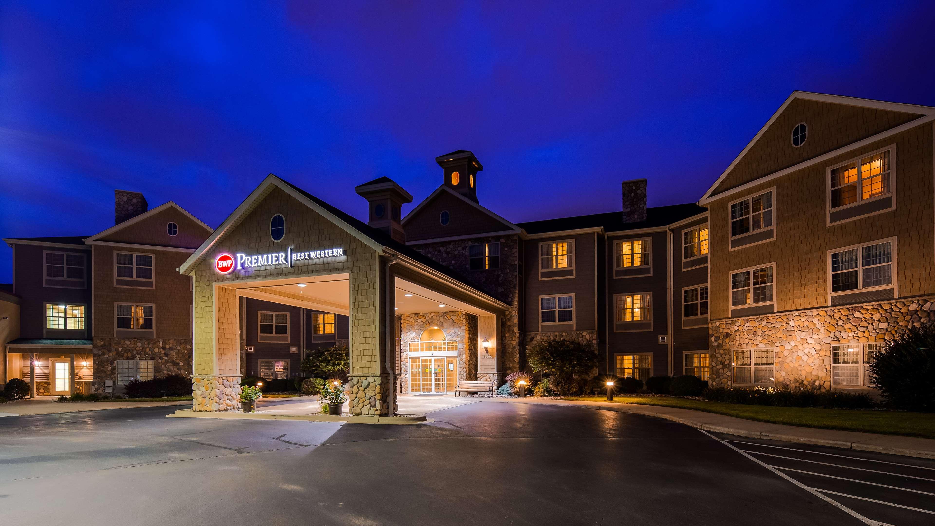 Best Western Premier Bridgewood Hotel Resort Neenah Exterior foto