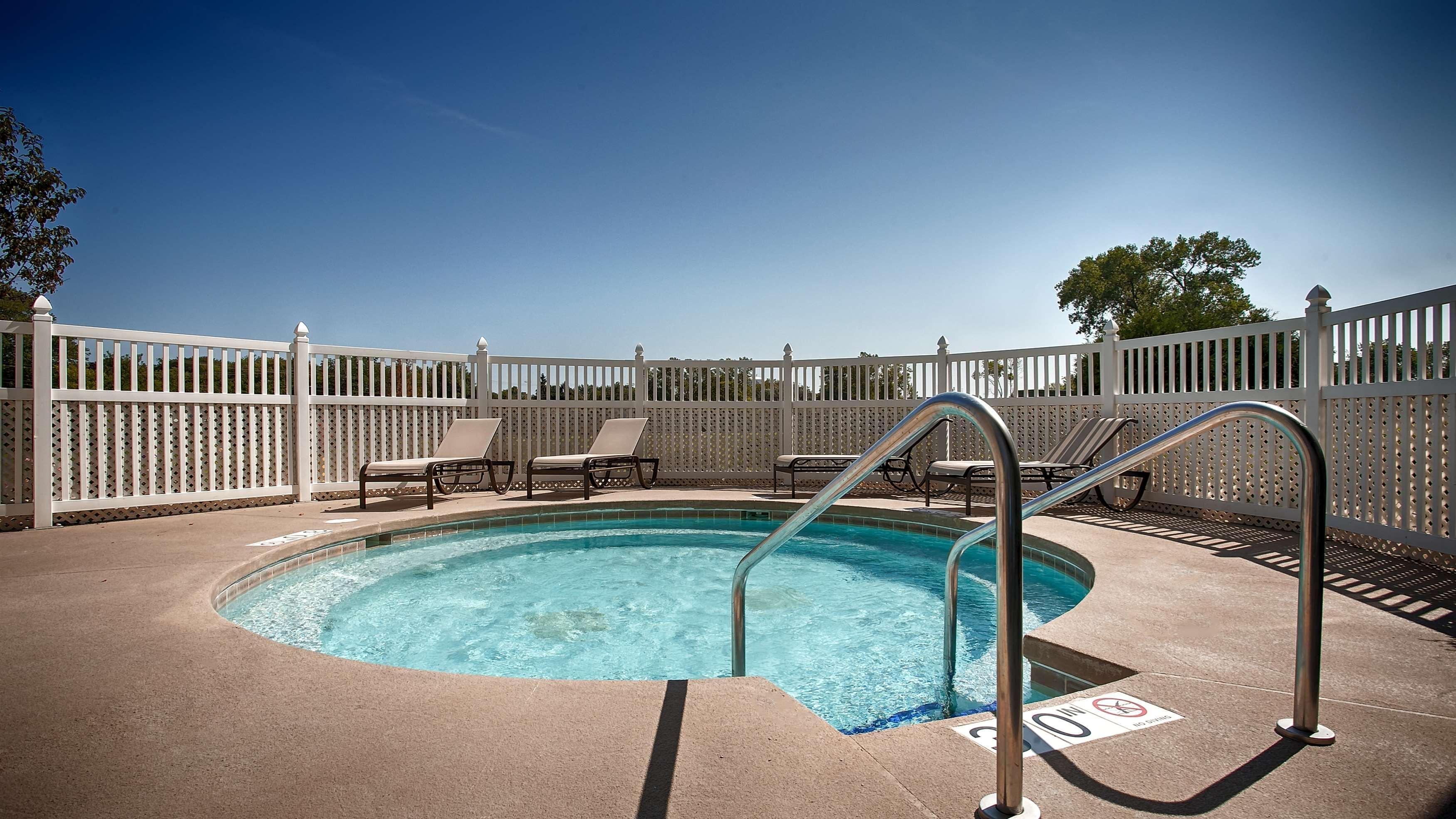 Best Western Premier Bridgewood Hotel Resort Neenah Exterior foto